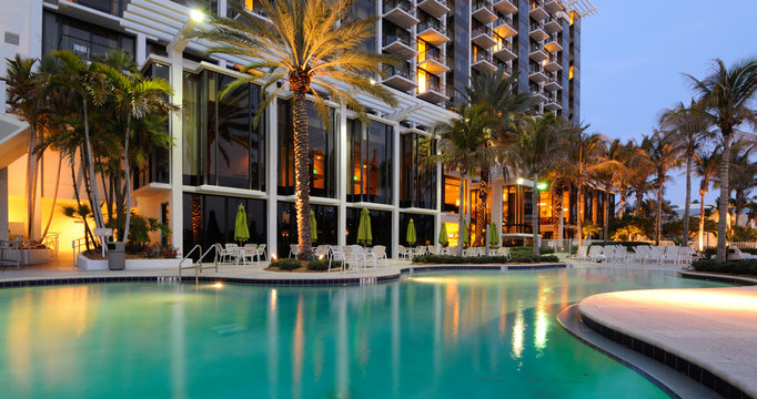 What are the laws applicable in Hotel business?